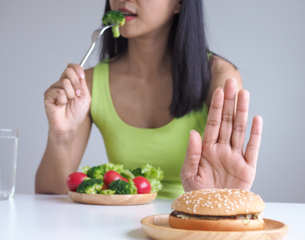 Tentações alimentares: profissional explica como resistir