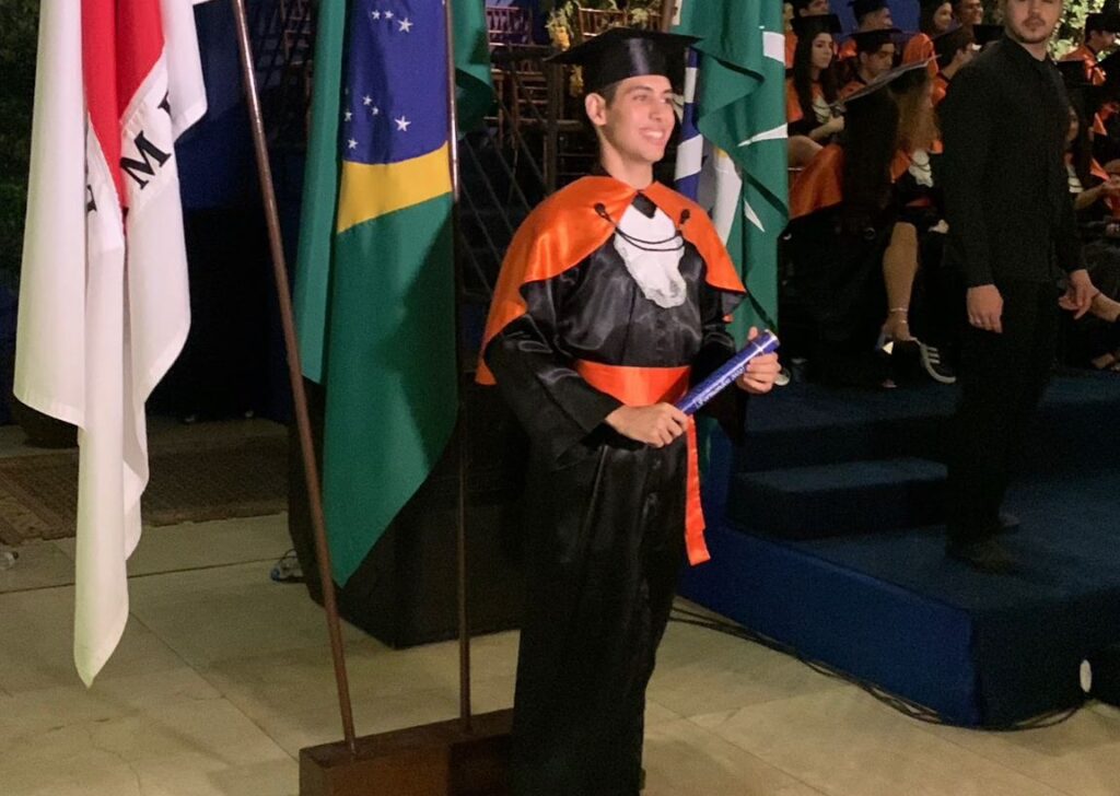 Estudante de Uberlândia é aprovado em nove universidades americanas