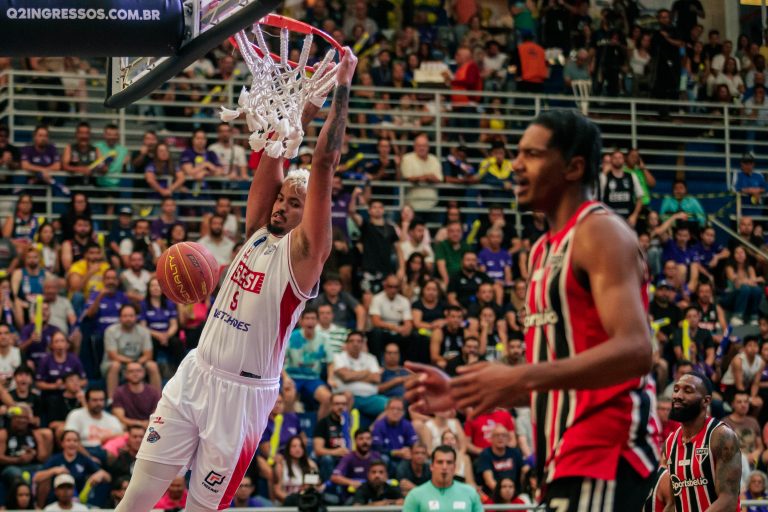 Sesi Franca leva a melhor no primeiro jogo da final do NBB