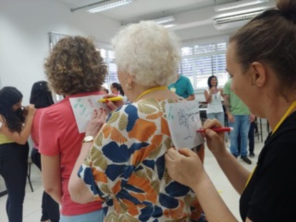 Preconceito ainda é barreira para tratamento de Alzheimer Preconceito ainda é barreira para tratamento de Alzheimer