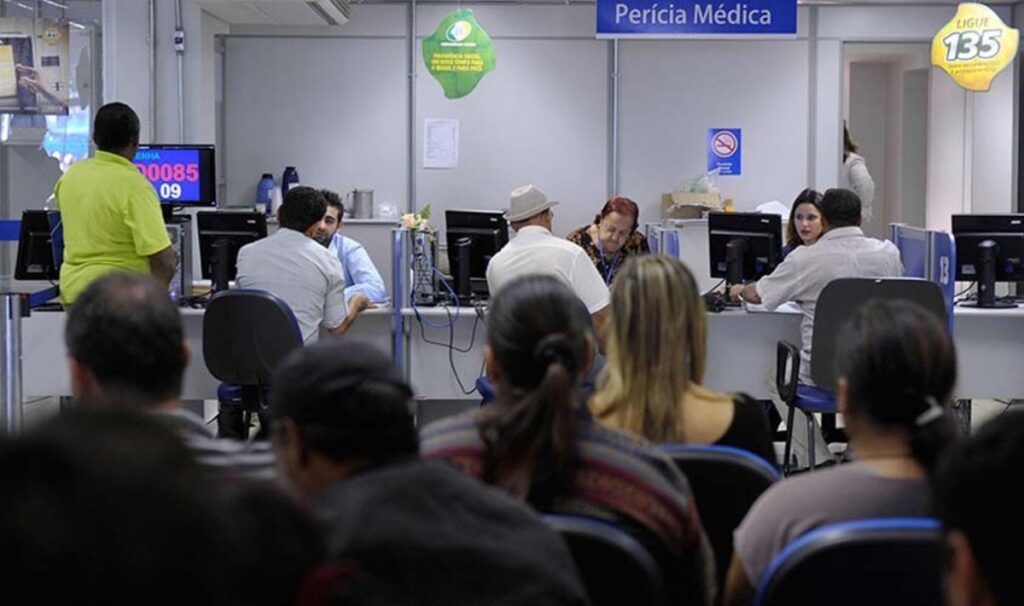 INSS retoma exigência de perícia presencial para alguns tipos de auxílio-doença INSS retoma exigência de perícia presencial para alguns tipos de auxílio-doença