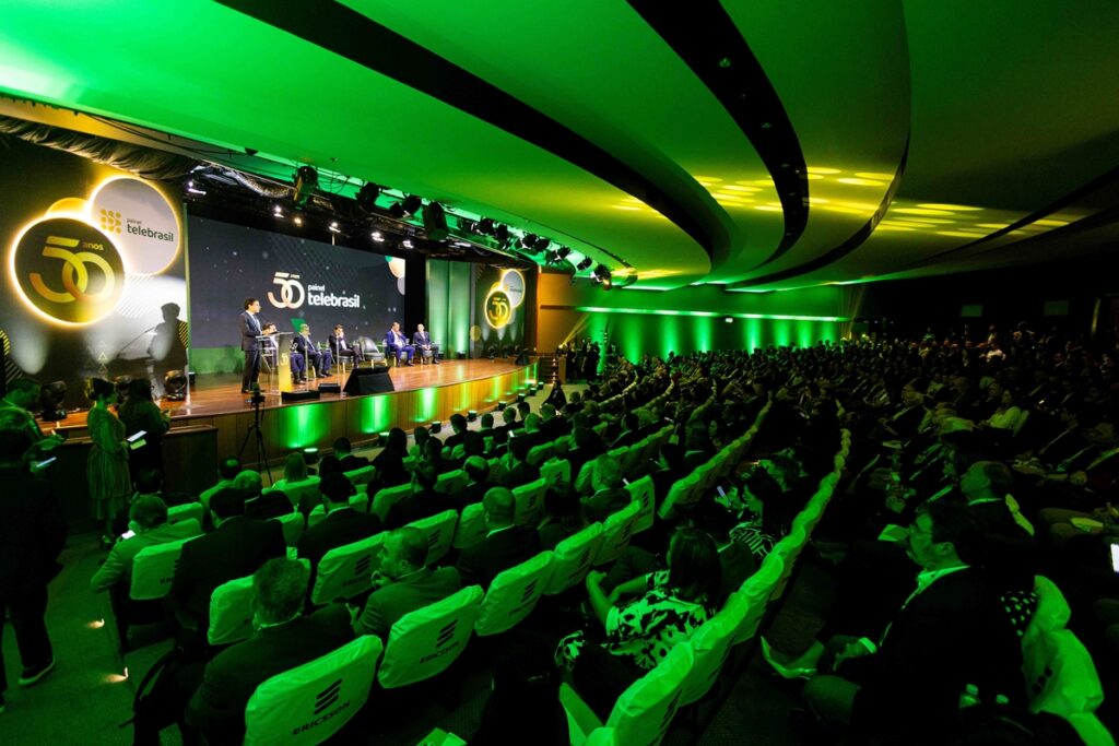 Telecom deve ser tratada como essencial, defende Telebrasil Telecom deve ser tratada como essencial, defende Telebrasil