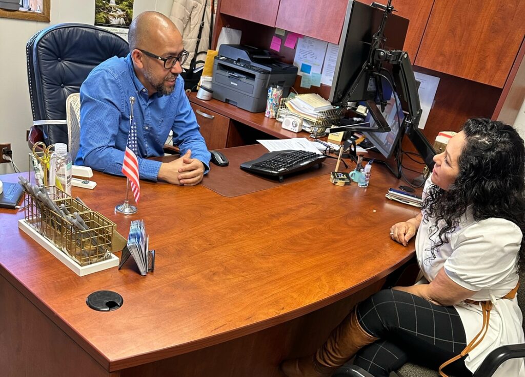 Mercado de trabalho aquecido atrai mais brasileiros aos EUA