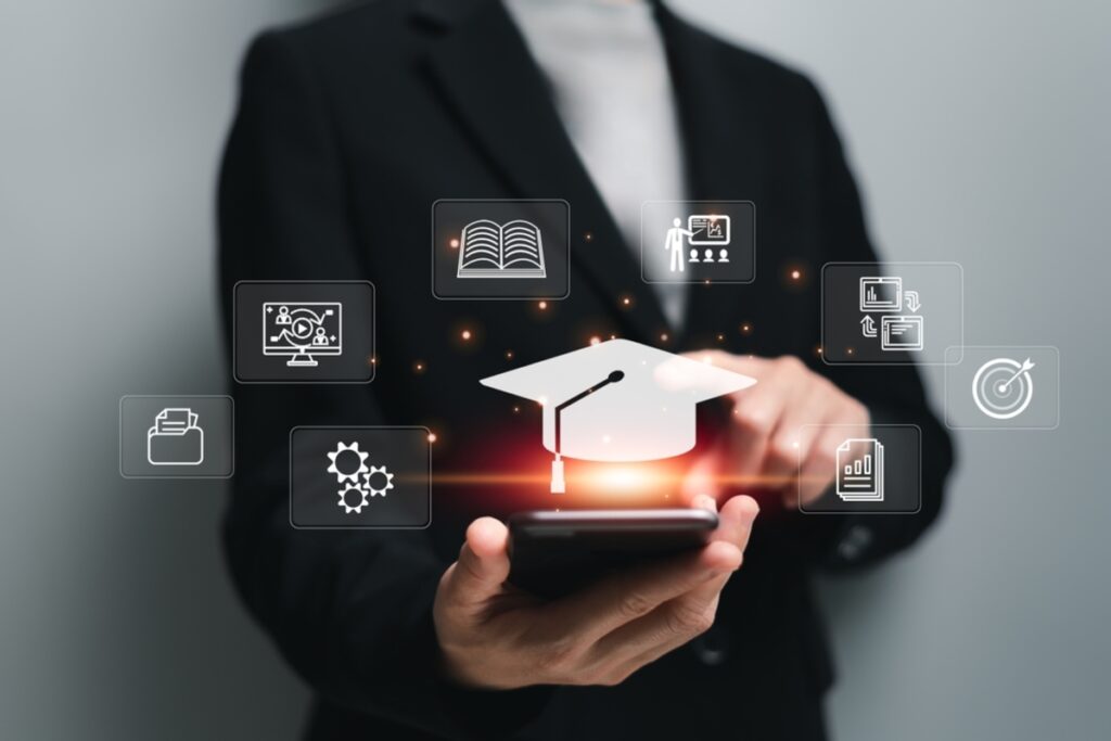 Carreira em Y estimula busca por diferentes tipos de pós-graduação Carreira em Y estimula busca por diferentes tipos de pós-graduação