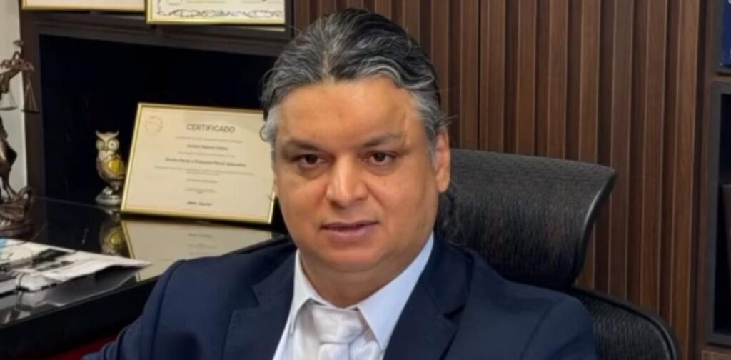 Profissional da área jurídica dos mais destacados, Dr. Antonio Roberto Soares participa de nosso programa, Família Verzola Recebe, neste mês de abril, no quadro Momento Jurídico, com dicas importantes aos nossos telespectadores.