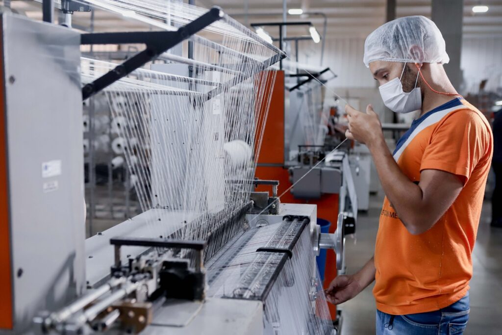 AMED S/A investe em práticas ESG no setor têxtil hospitalar