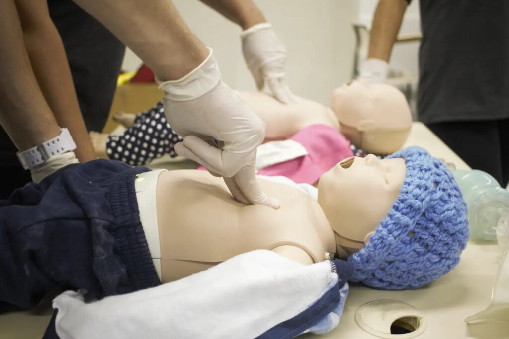 Errata: Primeiros socorros: escolas precisam de capacitação Errata: Primeiros socorros: escolas precisam de capacitação