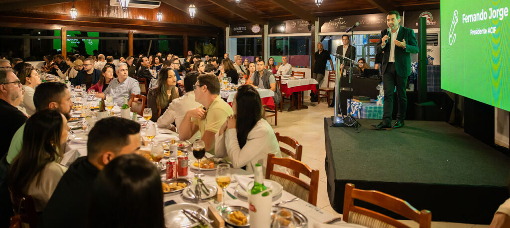 ACIF reúne mais de 200 profissionais no Jantar dos Contadores 2025