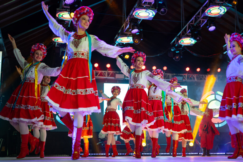 52º Festival Folclore reúne 40 grupos de sete países