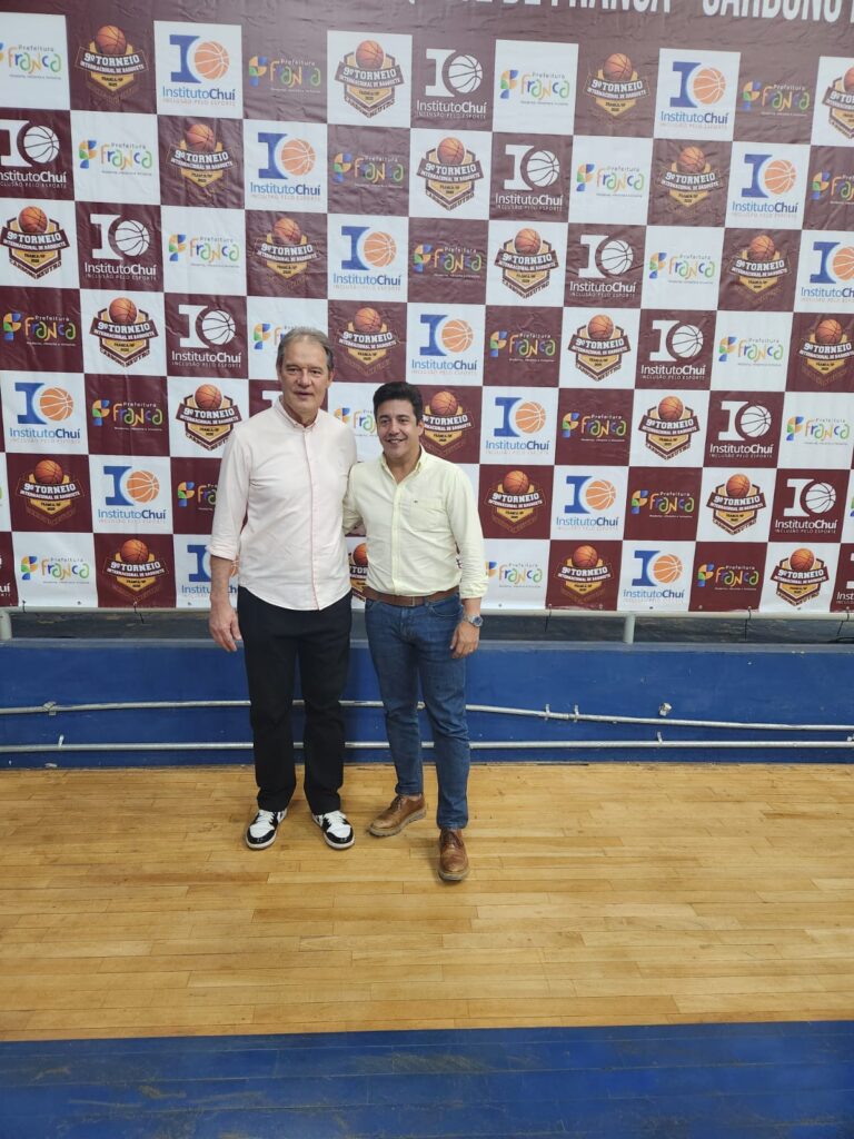 Prestantes cidadãos, eles são reconhecidos pelo trabalho sério que realizam em suas funções: Chuí e vereador Fransergio Garcia.