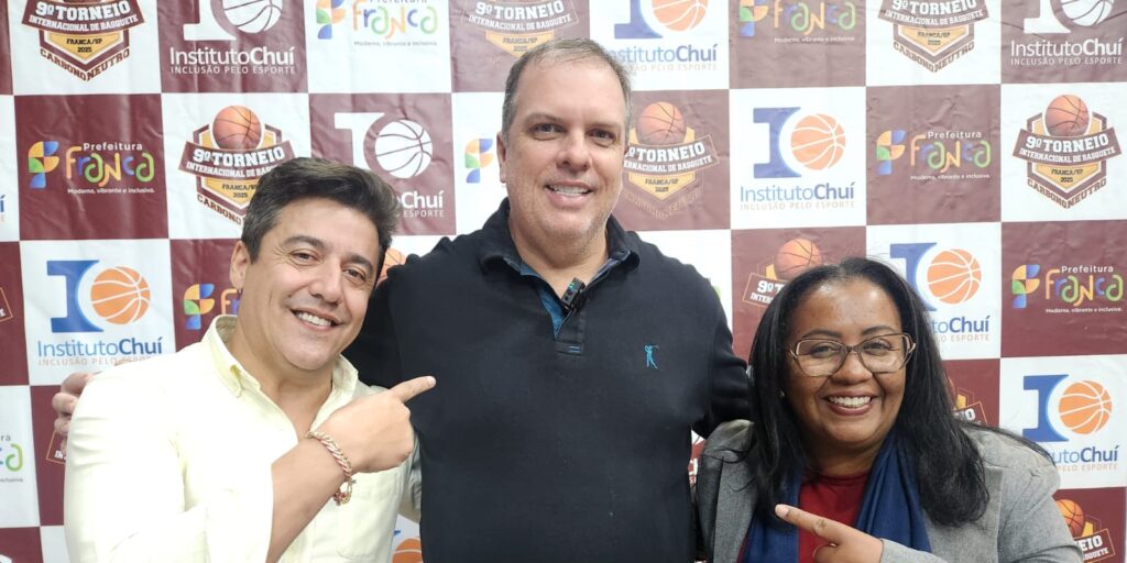 Vereadores atuantes de nossa Câmara Municipal que estiveram presentes no dia da abertura do evento, Fransérgio Garcia e Andreia Silva.