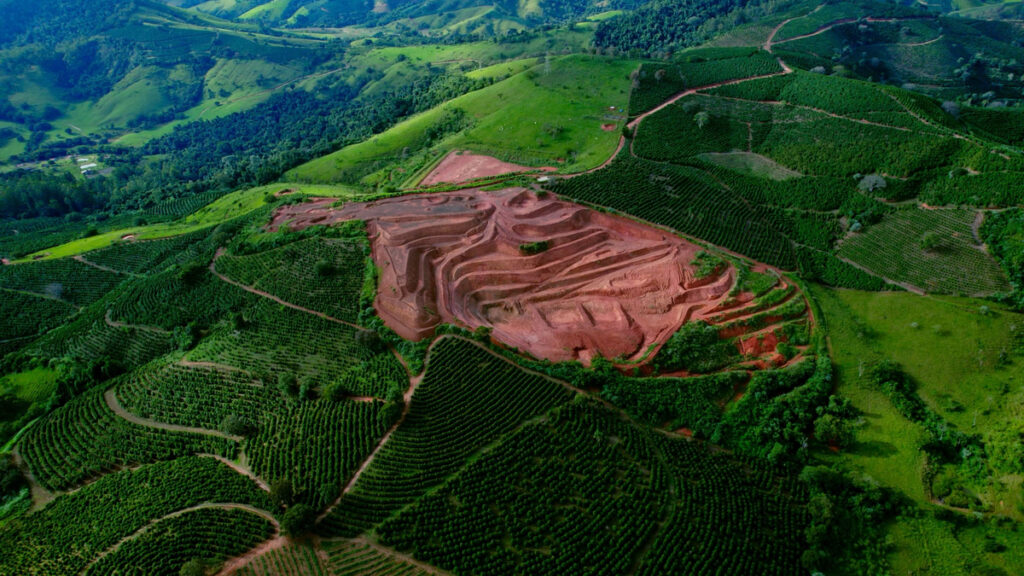 Mineradora prevê 500 mi de toneladas de Terras Raras em MG