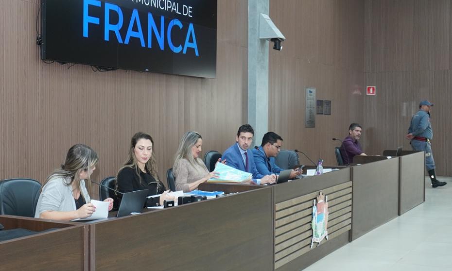 Câmara aprova proibição de rodeios e alteração de zoneamento no Recanto Capitão Heliodoro