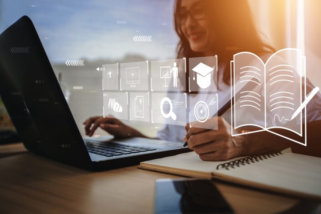 Graduados ganham até 148% a mais do que aqueles que têm somente o ensino médio