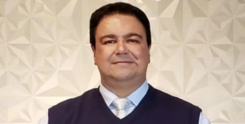 Respeitado profissional da área jurídica, Dr. Elson Silva é referência em sua área de atuação e exemplo de competência, ética e dedicação à advocacia.