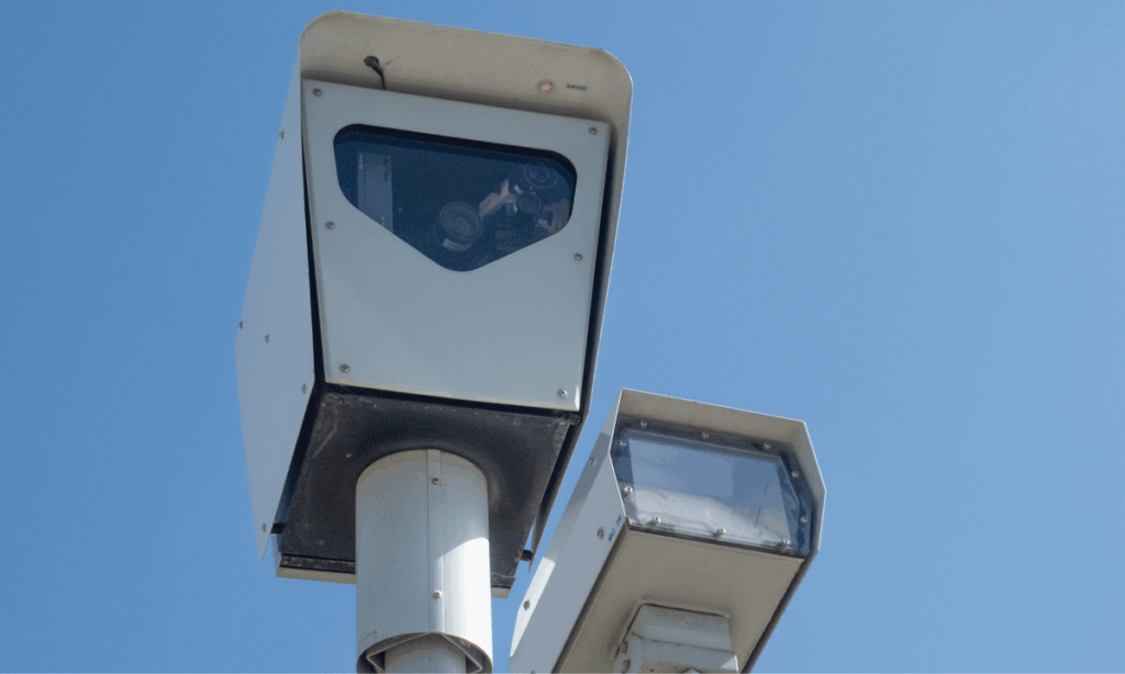 Radares ajudam a reduzir infrações no trânsito, diz estudo