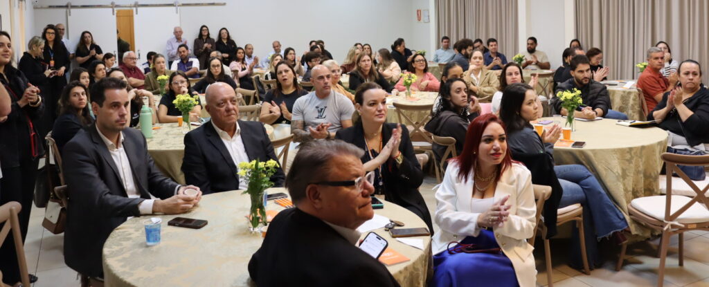 Ferramentas de análise de risco e recuperação de crédito são apresentadas na ACIF durante Caravana Facesp. Operações serão realizadas pelas associações comerciais para apoiar empresas na gestão da inadimplência