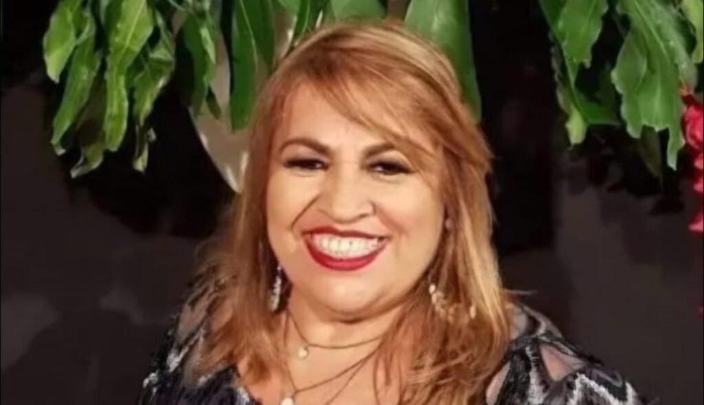 Ana Maria Chagas é sinônimo de talento, sabor e perfeição em cada detalhe. Reconhecida como uma das boleiras mais requisitadas de Franca e de toda a região, ela conquista todos com bolos e tortas que encantam não apenas pelo sabor incomparável, mas também pelo carinho e dedicação colocados em cada criação. Seus bolos e tortas transformam momentos especiais em memórias inesquecíveis, fazendo de Ana Maria uma verdadeira referência quando o assunto é excelência em confeitaria. Faça sua reserva pelo fone 16-99219-9281.