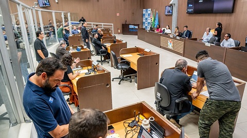 Câmara aprova projetos sobre atendimento odontológico, Atividade Delegada e regularização de condomínio