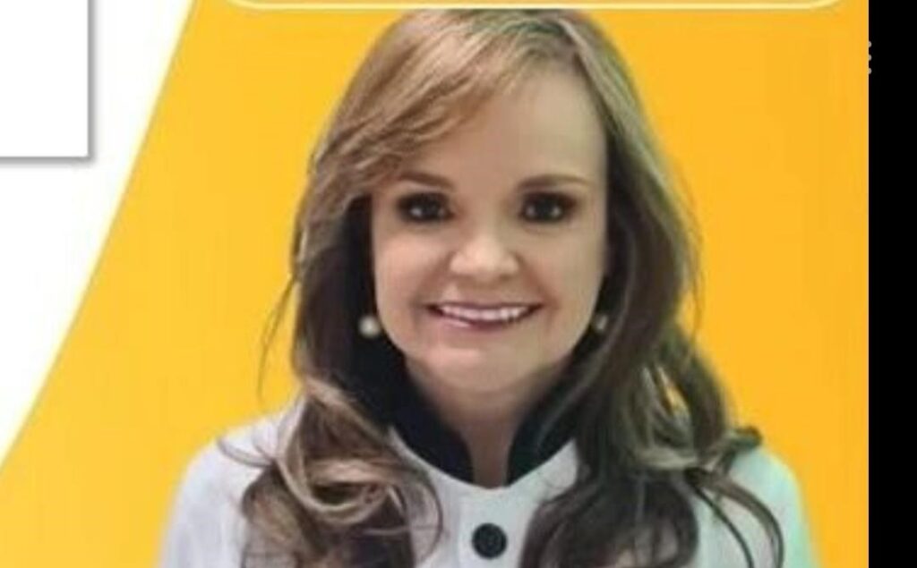 Dra. Maria Paula Figueiredo Nascimento é sinônimo de excelência, confiança e dedicação na odontologia. Reconhecida como uma das profissionais mais respeitadas e requisitadas de Franca, construiu sua trajetória unindo conhecimento, precisão técnica e um atendimento humano que inspira segurança e admiração. Referência na área, Dra. Maria Paula transforma sorrisos com maestria, elevando a odontologia a um padrão de cuidado, elegância e perfeição que a tornou destaque e inspiração na profissão.