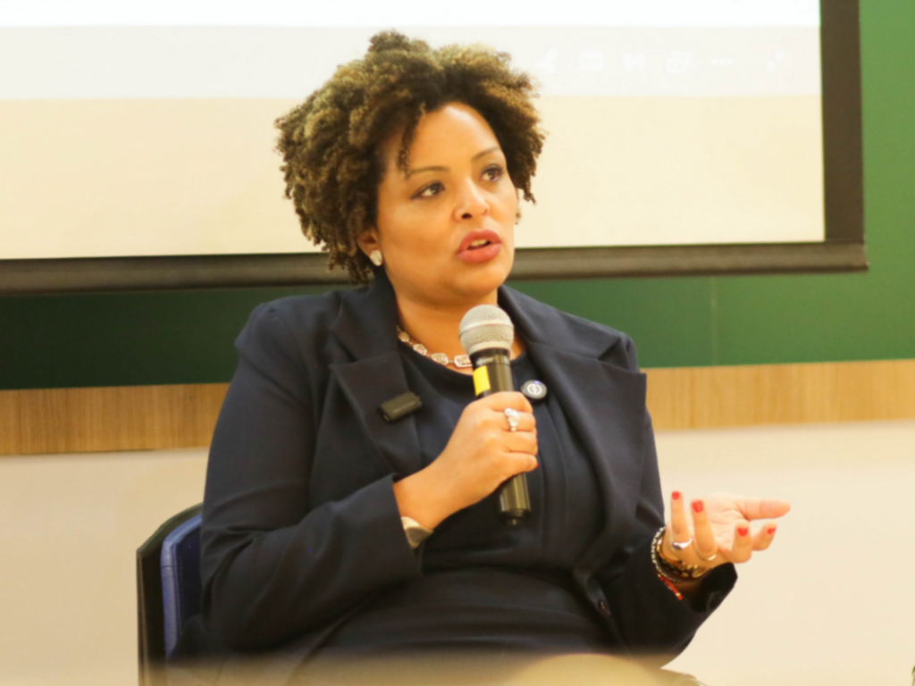 Mentalidade executiva influencia o PIB, aponta economista Mentalidade executiva influencia o PIB, aponta economista
