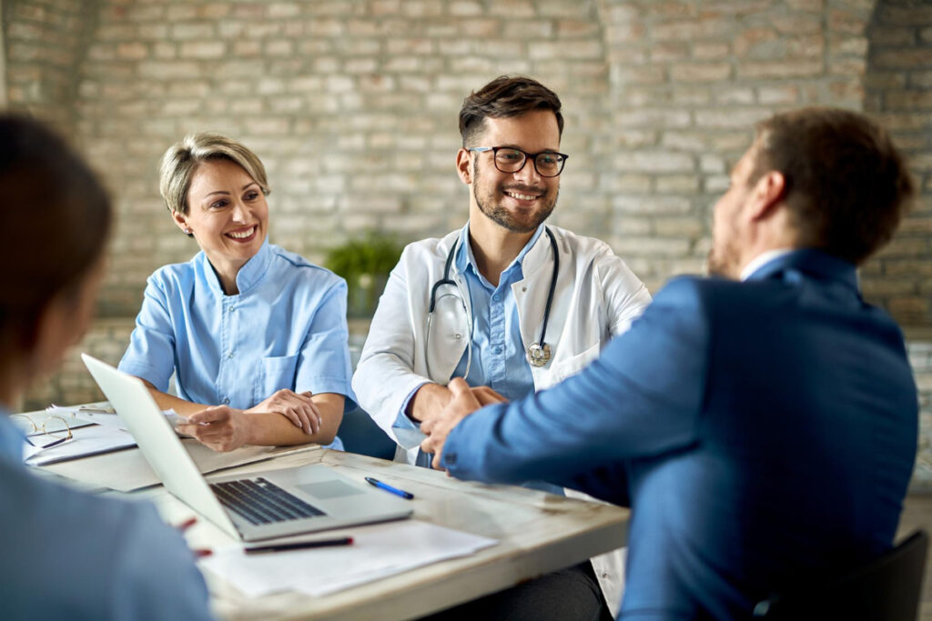 Seguro de responsabilidade civil cresce entre médicos Seguro de responsabilidade civil cresce entre médicos