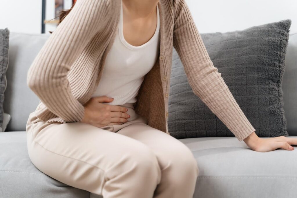 Sintomas ignorados atrasam diagnóstico da endometriose