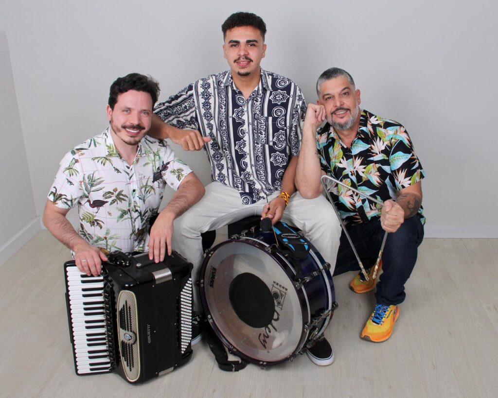 Banda Relô Rolô se apresenta no Arraiá da Feira de Quem Faz no SESI