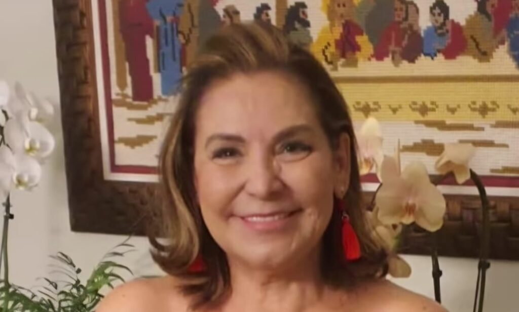 Noedí Freitas é uma querida amiga e parceira de longa data da Família Verzola. Uma pessoa especial, que conquistou nosso respeito e admiração por sua dedicação, competência e generosidade. Nutrimos por ela um carinho imenso e profunda gratidão pela amizade construída ao longo dos anos. À frente da Med Clin Medicina do Trabalho em nossa cidade, Noedí é referência pelo profissionalismo e pelo cuidado com que exerce sua missão, deixando sua marca de excelência e humanidade por onde passa.