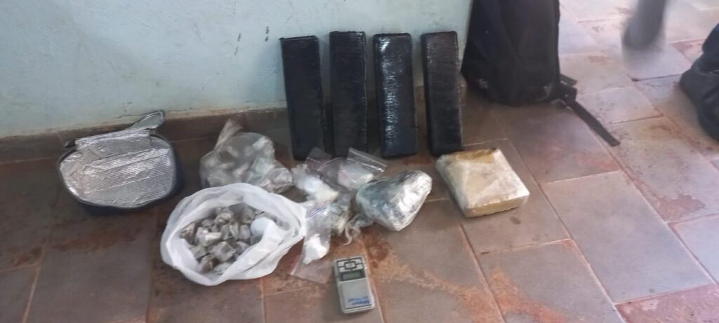 Traficante é preso com maisde 5,4 quilos de maconha na Vila Rezende
