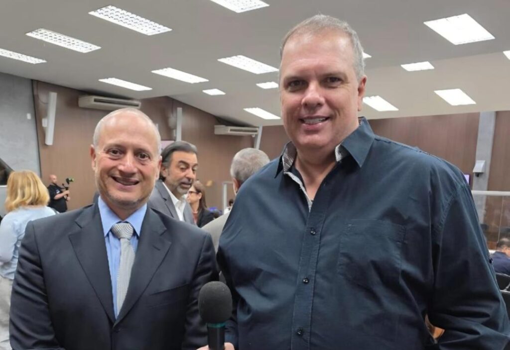 Gian Paolo Peliciari Sardini foi, de forma mais que merecida, homenageado na última semana pela Câmara Municipal, durante a tradicional solenidade em celebração à comunidade italiana de nossa cidade. Membro atuante da Sociedade Italiana de Franca há muitos anos, Gian Paolo construiu uma trajetória marcada pela dedicação, pelo compromisso com as tradições italianas e pela valorização da cultura que ajudou a fortalecer e preservar ao longo do tempo. A homenagem reconhece sua relevante contribuição e seu exemplo de participação comunitária.