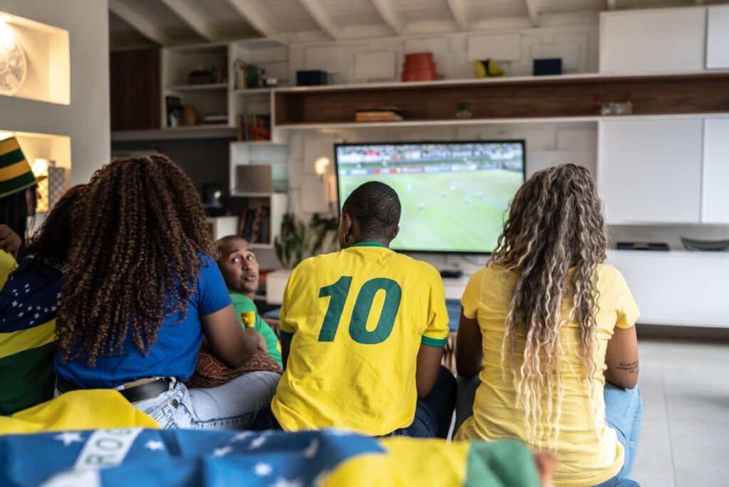 Copa do Mundo e inverno impulsionam consumo de internet Copa do Mundo e inverno impulsionam consumo de internet