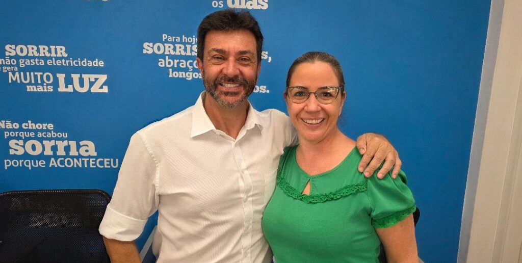 – A brilhante trajetória da renomada cirurgiã-dentista Dra. Maylla Bianchini é marcada pela excelência, competência e incansável dedicação à promoção da saúde e do bem-estar de seus pacientes. À frente do Instituto Bianchini Odontologia, consolidou uma história de sucesso alicerçada no profissionalismo, na constante inovação e em um atendimento humanizado, pautado pela ética, pelo cuidado e pelo compromisso com resultados de excelência. Ao seu lado, destaca-se a presença do inseparável companheiro Dr. Márcio Porto, cuja dedicação, empenho e participação ativa têm sido fundamentais para o crescimento e fortalecimento da clínica. Juntos, formam uma parceria sólida, inspiradora e comprometida com a qualidade, fazendo do Instituto Bianchini Odontologia uma referência de confiança, credibilidade e excelência na odontologia.