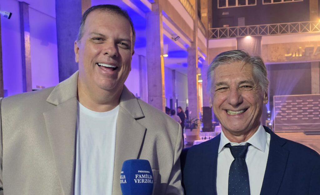 João Comparini é uma das grandes referências do ensino superior em Franca. Na condição de vice-reitor do Centro Universitário Uni-Facef, destaca-se pela competência, visão acadêmica e compromisso com a formação de profissionais preparados para os desafios do futuro. Sua dedicação à educação e ao desenvolvimento institucional contribui para fortalecer, cada vez mais, a excelência e a credibilidade de uma das mais respeitadas instituições de ensino do país.