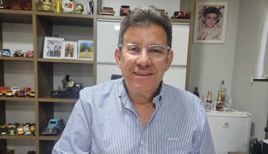 Referência no mercado automotivo de nossa cidade, o Markinho Automóveis é sinônimo de qualidade, transparência e excelentes oportunidades para quem busca realizar o sonho do veículo ideal. À frente dessa história de sucesso está Marco Antônio Soares Ferreira, empresário respeitado, competente e muito querido por todos, que construiu sua trajetória com trabalho sério, dedicação e compromisso com cada cliente. Um nome que inspira confiança e faz do Markinho Automóveis uma das revendas mais prestigiadas da região.