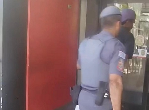 Morador de rua é preso após furtar fiação elétrica de residência no Jardim Noêmia