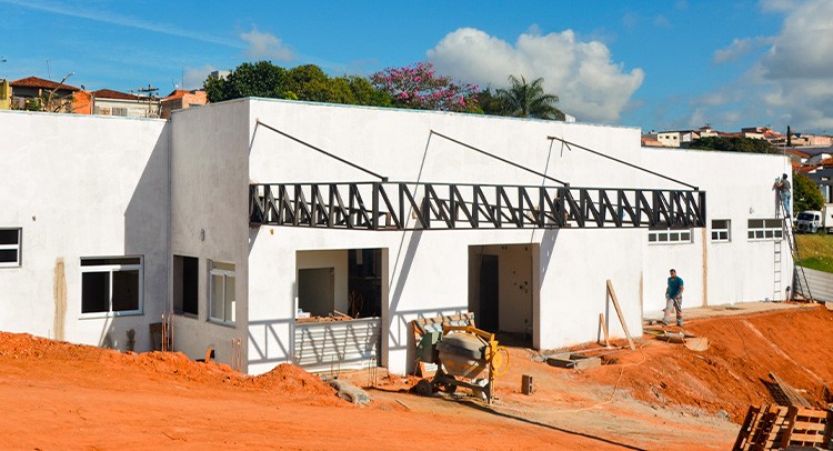Nova UBS Palma recebe pintura externa