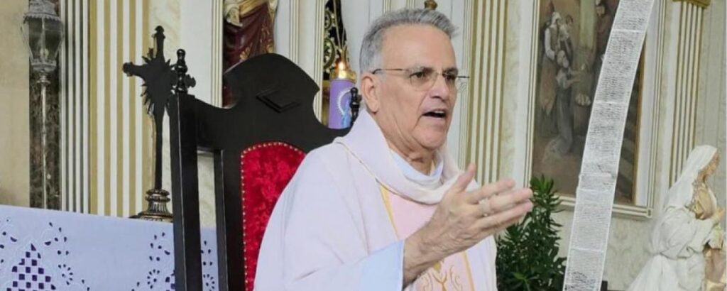 UM DOMINGO DE FÉ E ORAÇÃO COM MONSENHOR JOSÉ GERALDO SEGANTIM