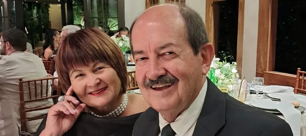 – Rosinha e Leonel Aylon, grandes beneméritos do Berçário D. Nina, convidam toda a comunidade francana para prestigiar a tradicional Festa Julina da entidade. A festança acontece de 2 a 5 e de 9 a 12 de julho (de quinta a domingo), no estacionamento em frente ao Parque Fernando Costa. Venha viver momentos de alegria com toda a família, saborear as deliciosas comidas das barracas típicas e se divertir em um ambiente acolhedor e solidário. Sua participação faz a diferença e ajuda o Berçário D. Nina a continuar seu importante trabalho em favor das crianças.