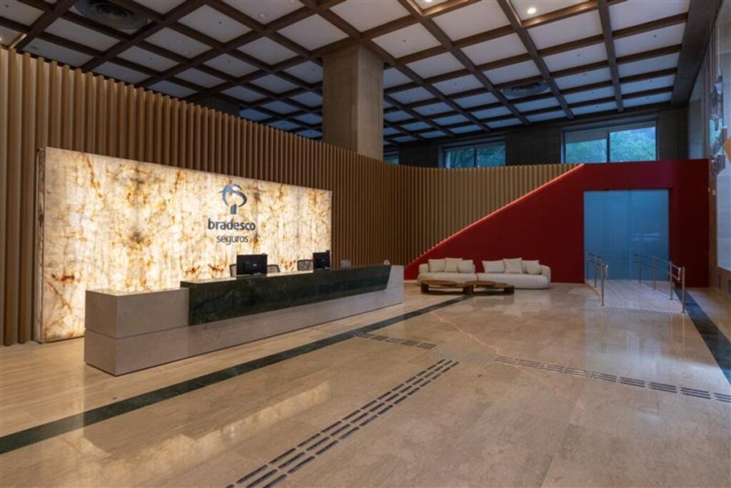 Lucro do GBS cresce 20,4% no primeiro semestre Lucro do GBS cresce 20,4% no primeiro semestre
