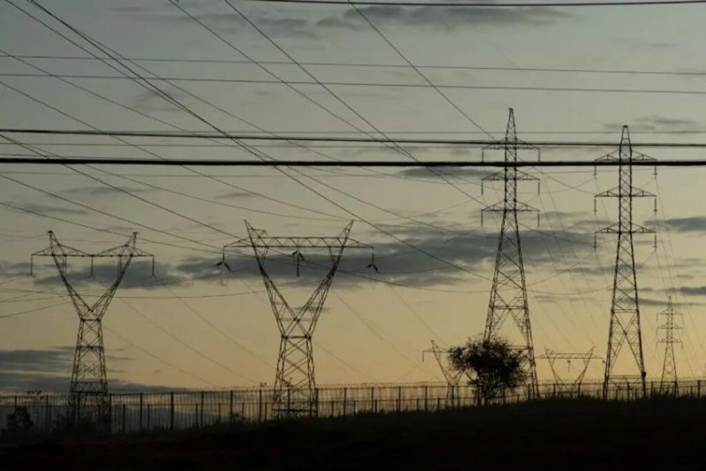 Fim do monopólio da energia: o que muda na sua conta? Fim do monopólio da energia: o que muda na sua conta?