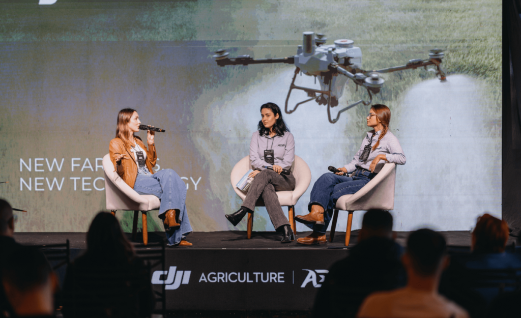 Tecnologia chega ao campo e muda o olhar dos jovens no agro Tecnologia chega ao campo e muda o olhar dos jovens no agro