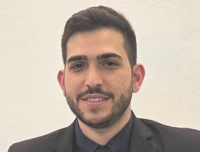 O renomado advogado Dr. Thiago Mazarão, pós-graduado em Direito Empresarial, destaca-se pela atuação competente, dinâmica e comprometida. Com atendimento personalizado e dedicação a cada caso, conquistou a confiança e o respeito de seus clientes, que encontram em seu trabalho segurança, profissionalismo e excelência. E no mês da advocacia, ele merece mesmo este destaque, por sua competência e atuação segura na área jurídica.