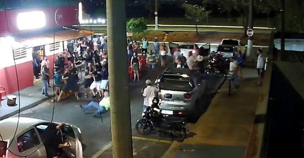 Homem morre durante briga generalizada em bar no interior de SP