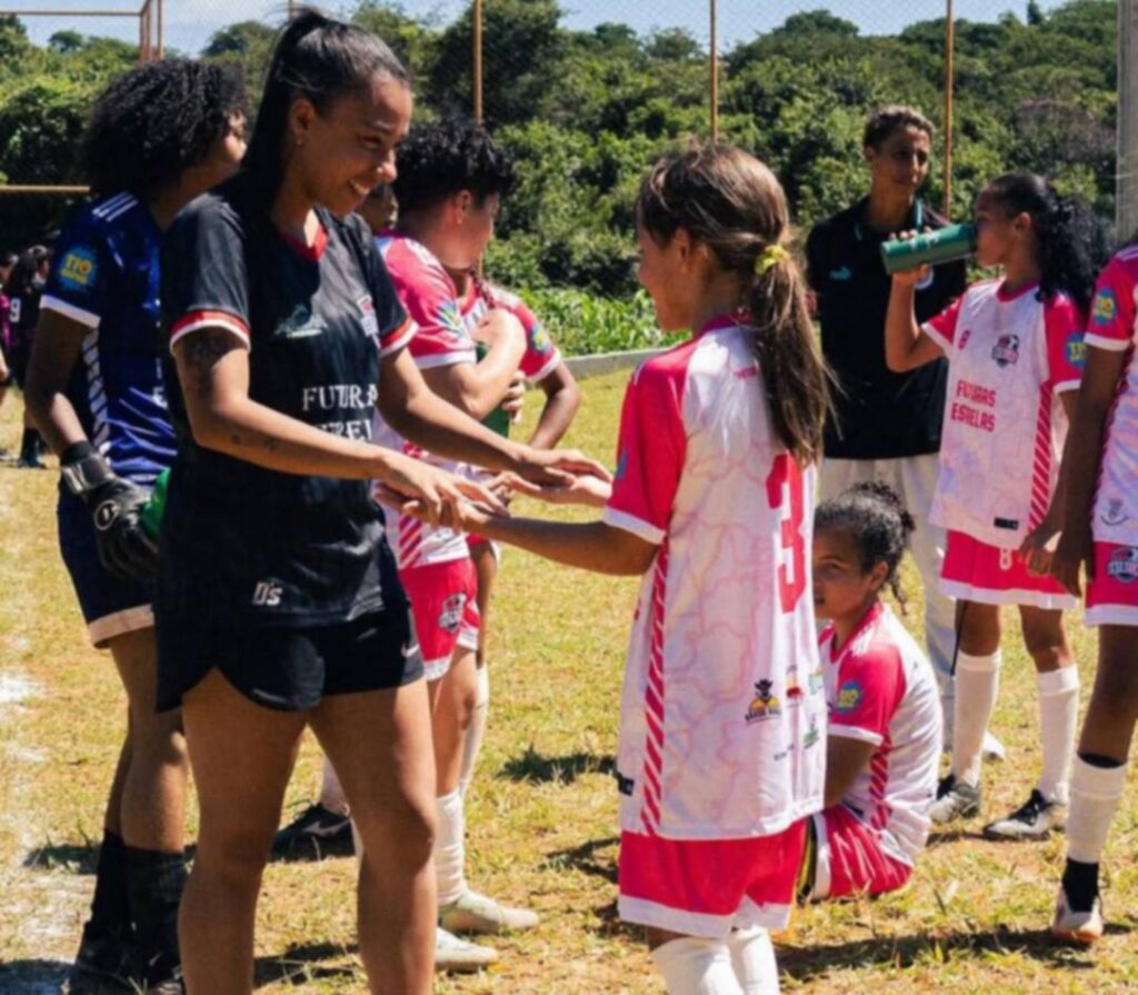 De Franca para o mundo: A ex-atleta que transformou sonhos em propósito e se tornou referência no futebol feminino da região