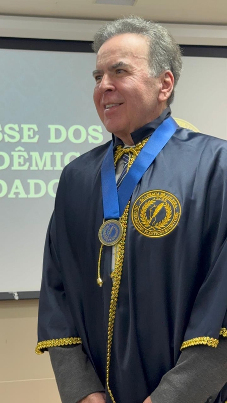 Dr. Ricardo Cavalcanti toma posse na ABCPE Dr. Ricardo Cavalcanti toma posse na ABCPE