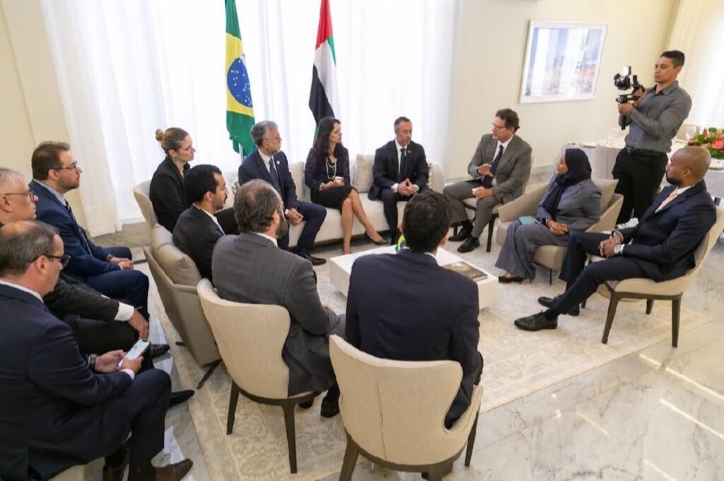 Emirados Árabes Unidos e Minas Gerais aprofundam parceria Emirados Árabes Unidos e Minas Gerais aprofundam parceria