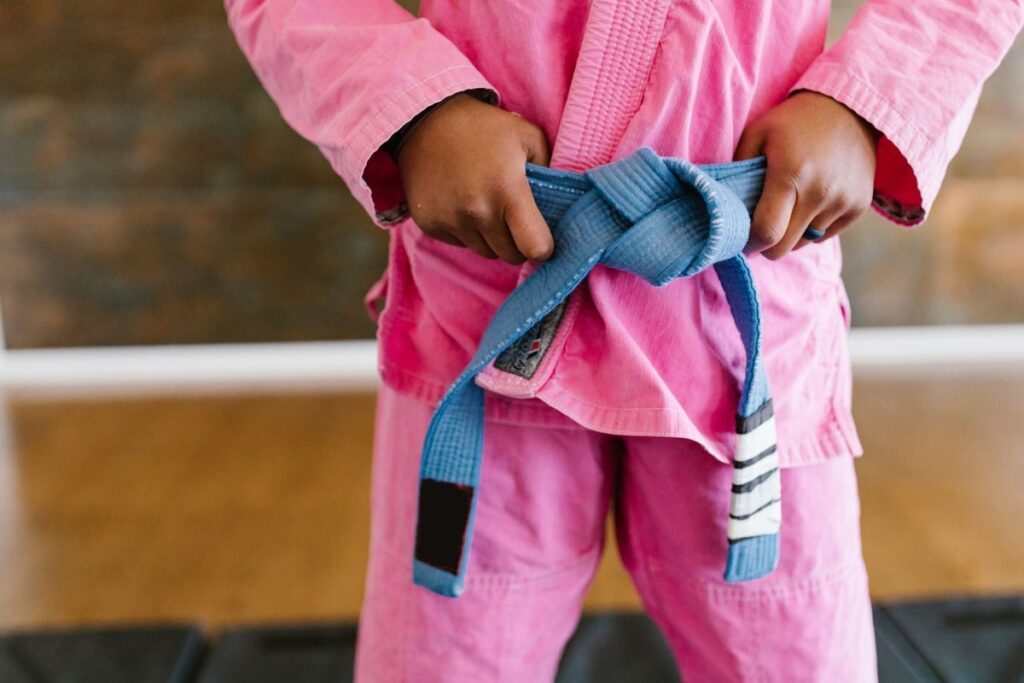 Aos 12 anos, brasileira acumula títulos no jiu-jítsu e MMA Aos 12 anos, brasileira acumula títulos no jiu-jítsu e MMA