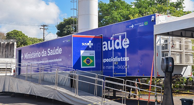 Carreta da Saúde da Mulher presta mais de 220 atendimentos em uma semana