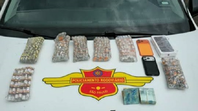 Polícia apreende 500 ampolas de medicamento para emagrecer avaliadas em R$ 1 milhão em rodovia em Franca